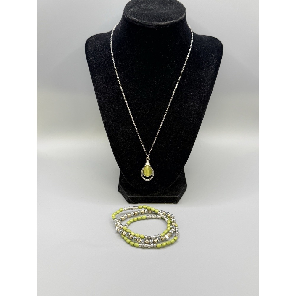 Paparazzi Just Drop It Green Necklace With Bead Bracelets